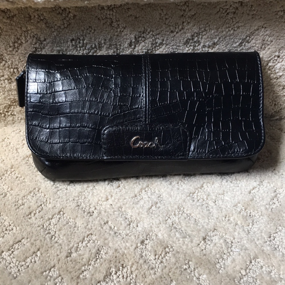 NWOT Coach black crocodile print clutch/wristlet